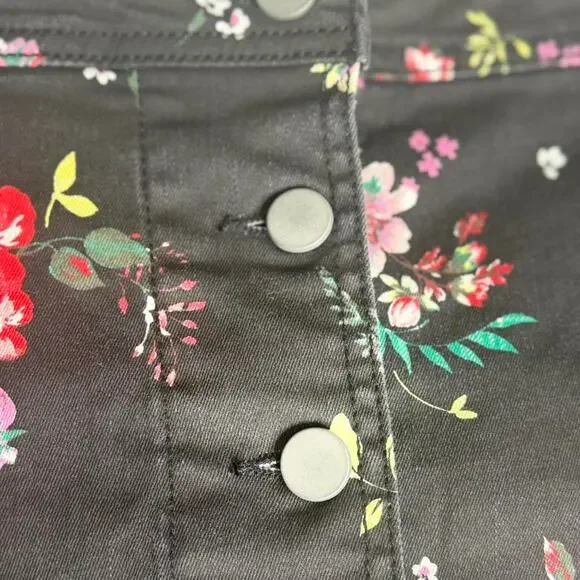 Material girl y2k black floral denim skirt - Picture 6 of 8